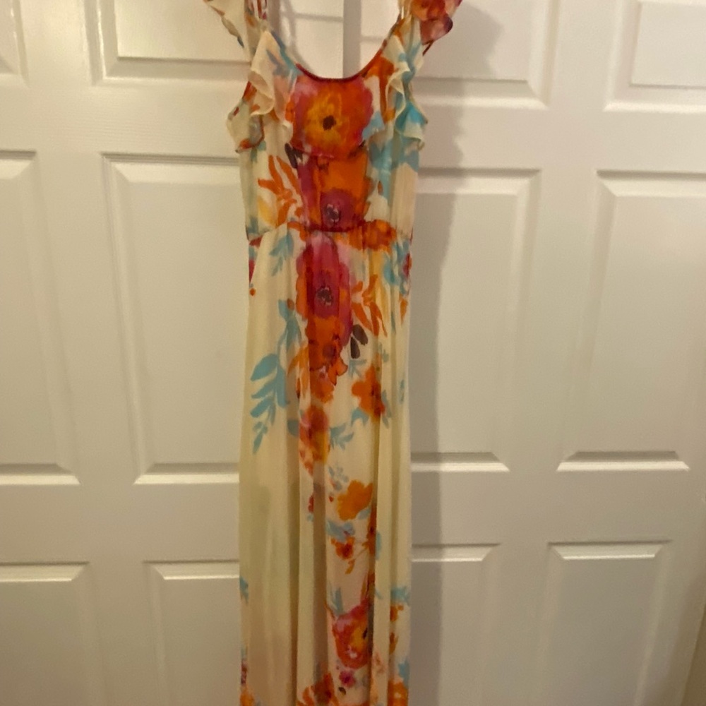Floral Maxi Dress with Ruffle Sleeves